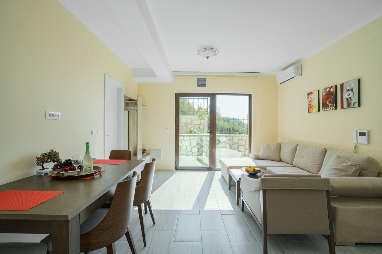 Adria Lux Apartments Sveti Stefan Budva Ngoại thất bức ảnh