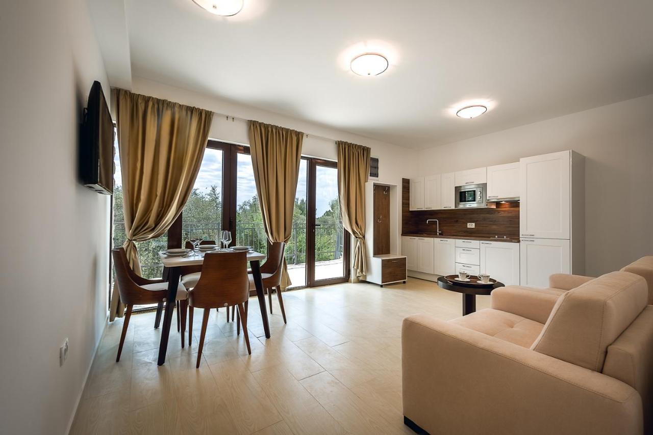 Adria Lux Apartments Sveti Stefan Budva Ngoại thất bức ảnh